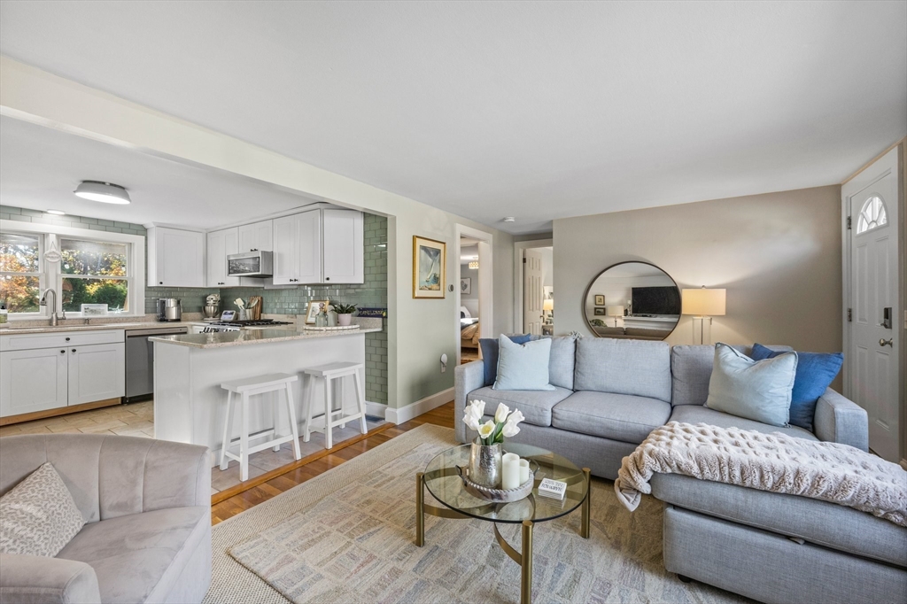 195 Sisson Road Harwich, MA 02645 - Photo 7 of 33 Gallery Image 7