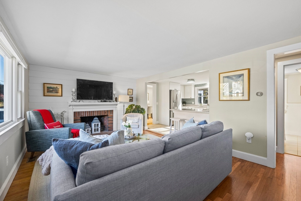 195 Sisson Road Harwich, MA 02645 - Photo 10 of 33 Gallery Image 10