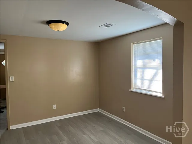 $1,500 | 218 Fell Street, Savannah, GA 31415