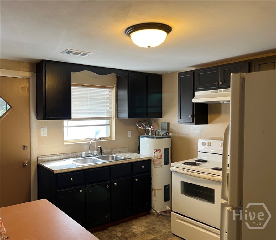 218 Fell Street Savannah, GA 31415 - Photo 6 of 10