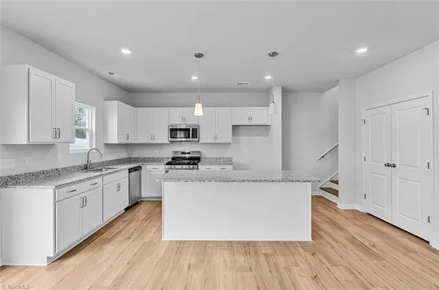 $385,000 | 5362 Spicewood Lk Drive, Winston-Salem, NC 27106