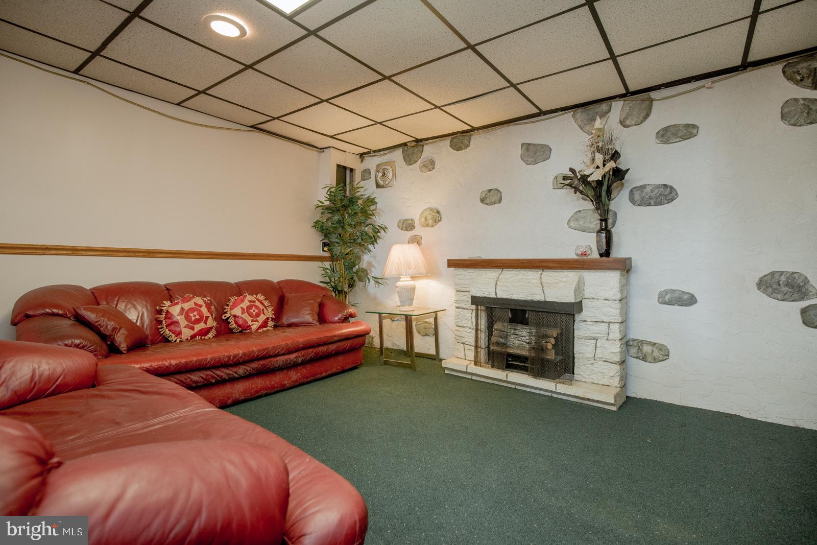 4104 Whiting Road Philadelphia, PA 19154 - Photo 30 of 42 Gallery Image 30