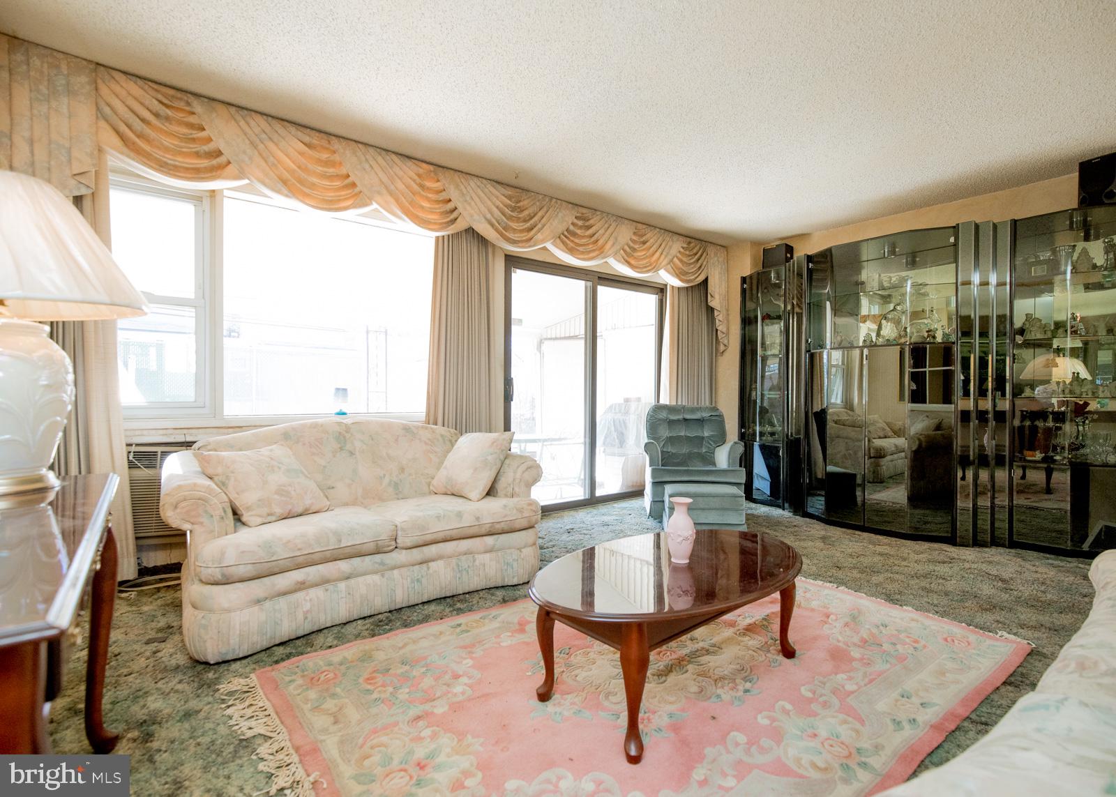 4104 Whiting Road Philadelphia, PA 19154 - Photo 7 of 42 Gallery Image 7