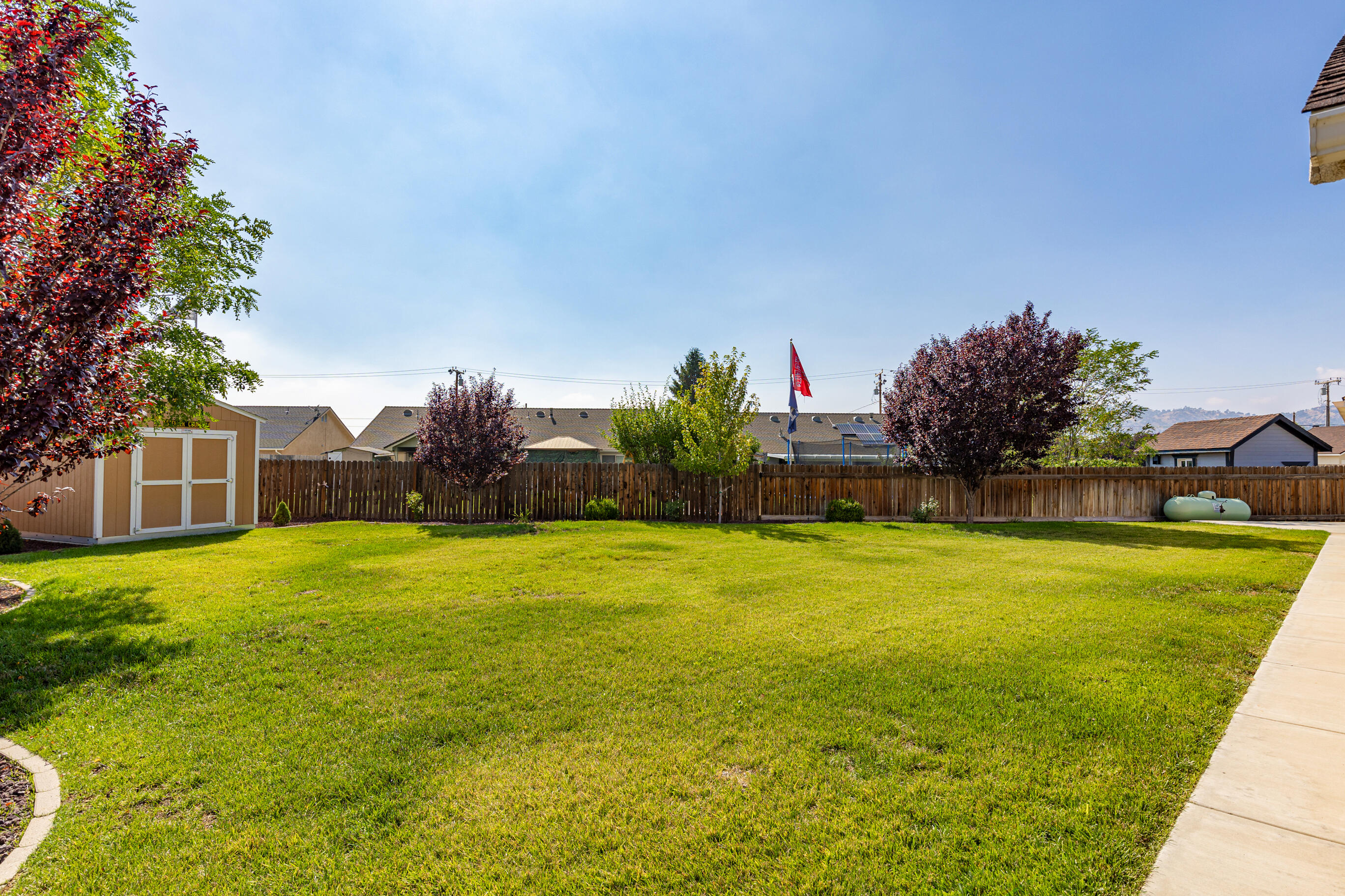 18270 Ghost Town Street Tehachapi, CA 93561 - Photo 37 of 45 6Y9A7272211111