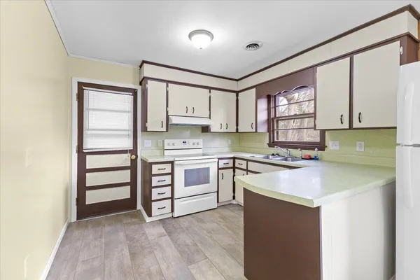 $349,999 | 1471 Mud Pike Road Northwest, Christiansburg, VA 24073