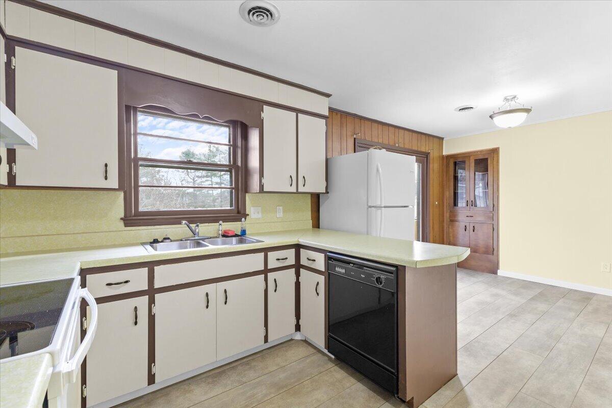 1471 Mud Pike Road Northwest Christiansburg, VA 24073 - Photo 5 of 33 12-1471 Mud Pike Rd 12