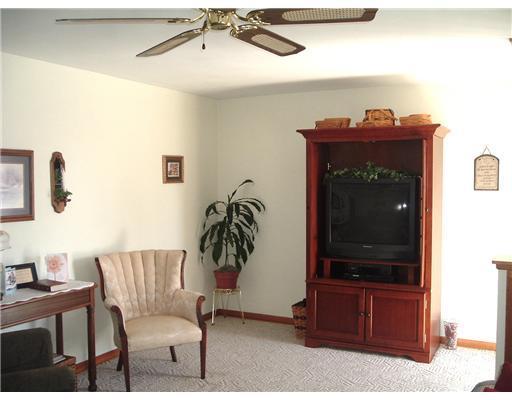 4240 Reno Road Springfield, OH 45503 - Photo 2 of 18