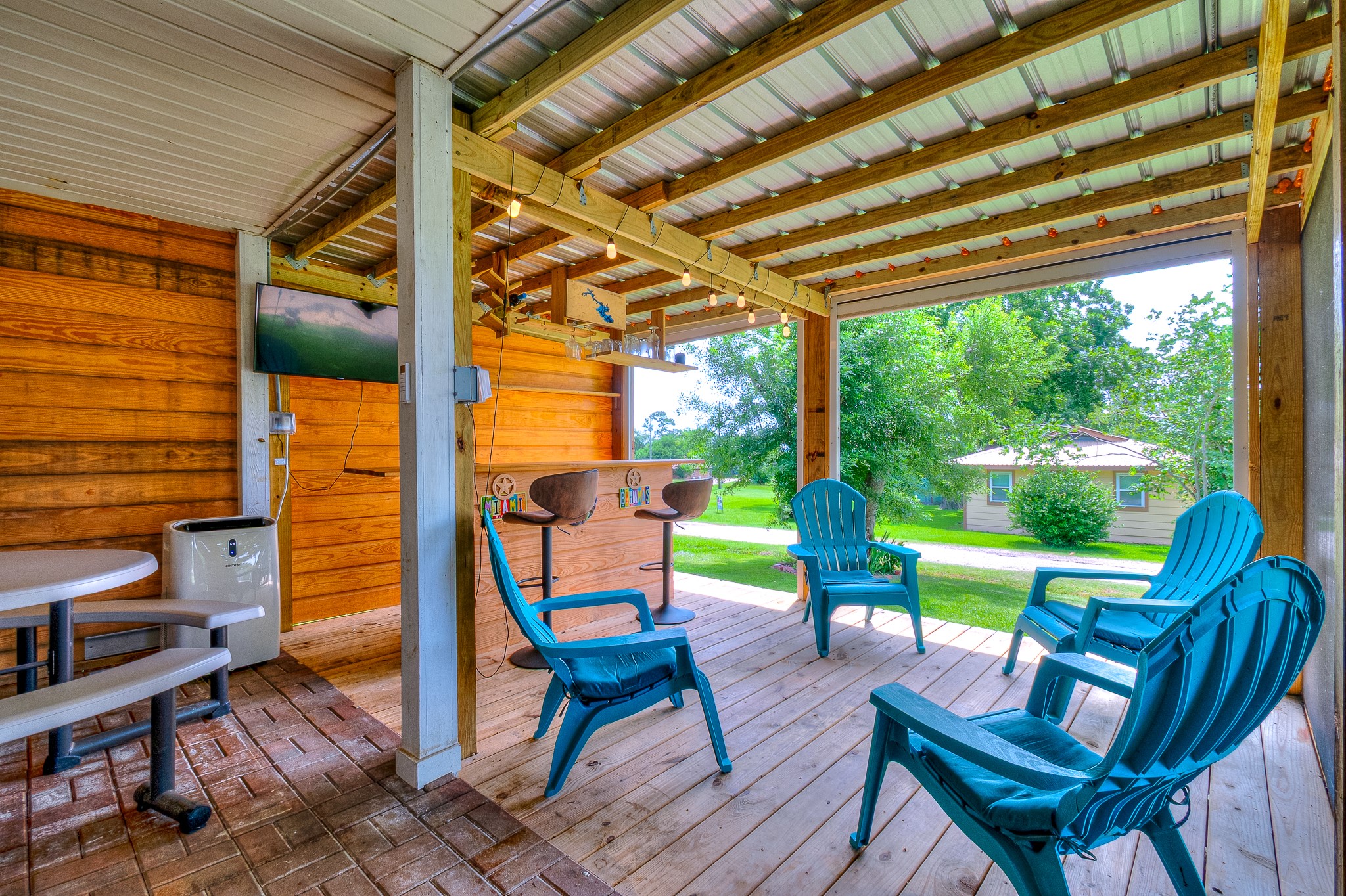 20 Clearview Point Blank, TX 77364 - Photo 22 of 38 a building outdoor space with seating