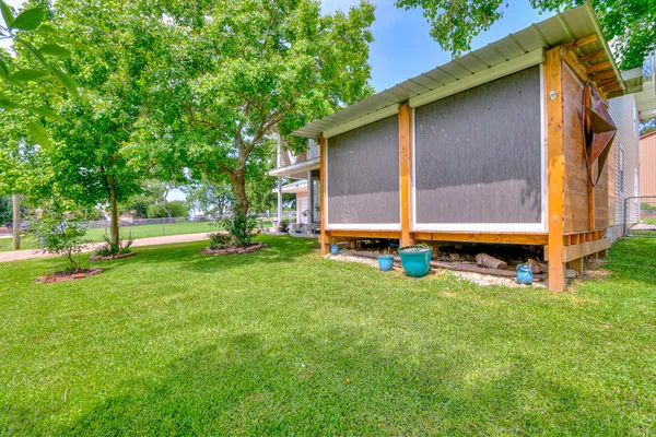 $1,700 | 20 Clearview, Point Blank, TX 77364