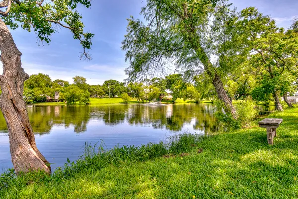 $1,700 | 20 Clearview, Point Blank, TX 77364