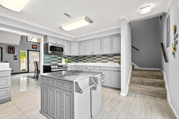 $1,700 | 20 Clearview, Point Blank, TX 77364