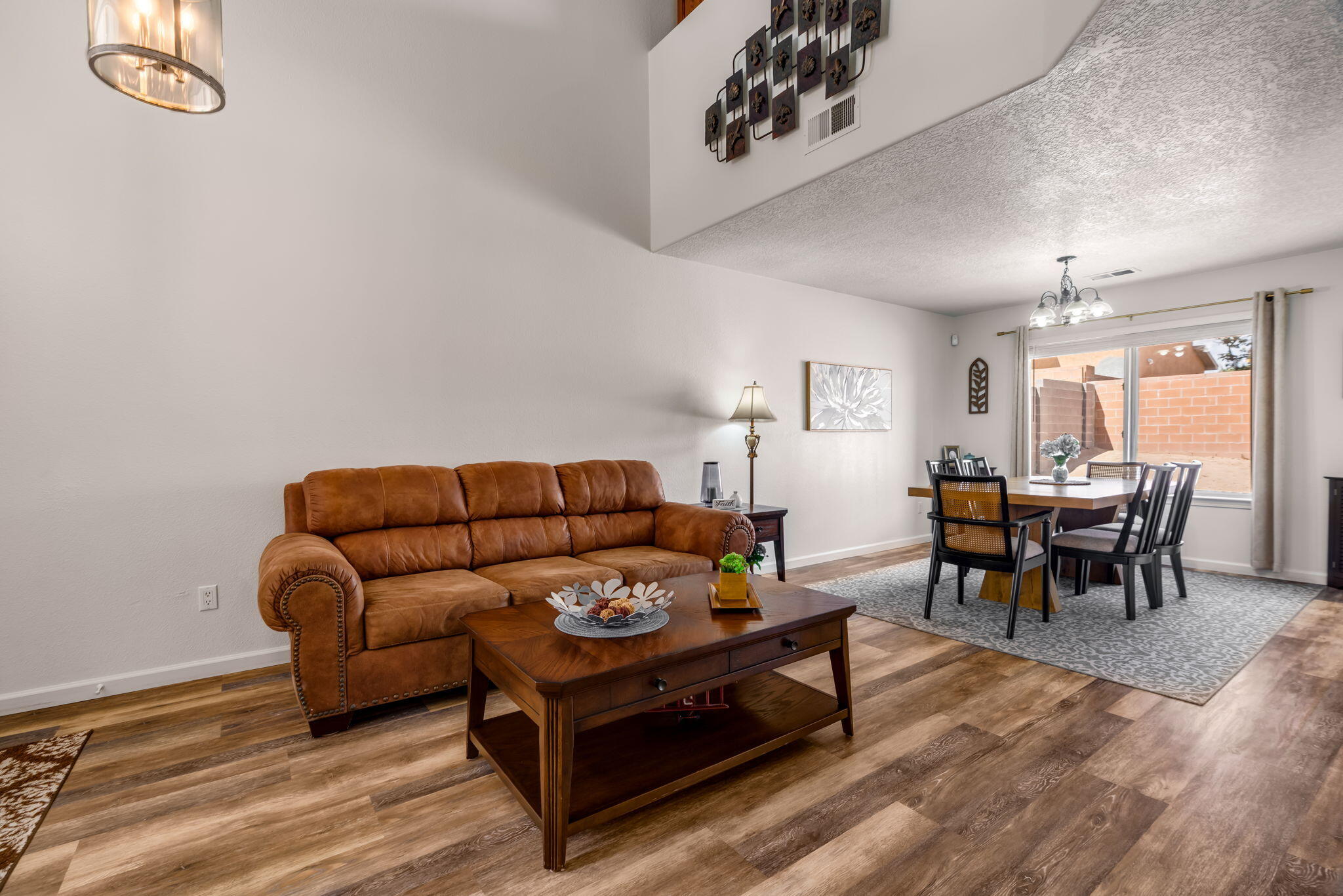 9105 Rialto Avenue Southwest Albuquerque, NM 87121 - Photo 8 of 49 Gallery Image 8
