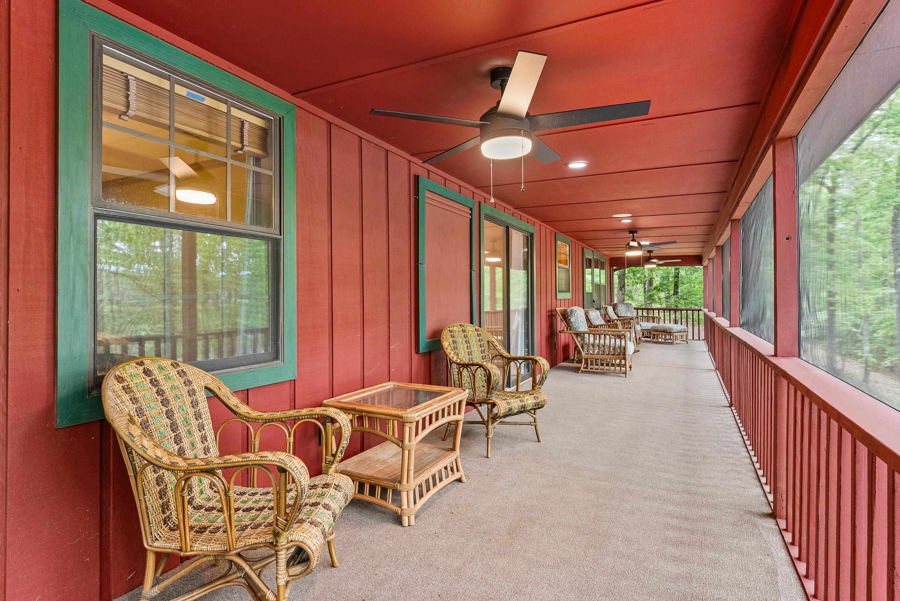 2275 Cypress Road Pocahontas, TN 38061 - Photo 15 of 34 Sunroom featuring ceiling fan