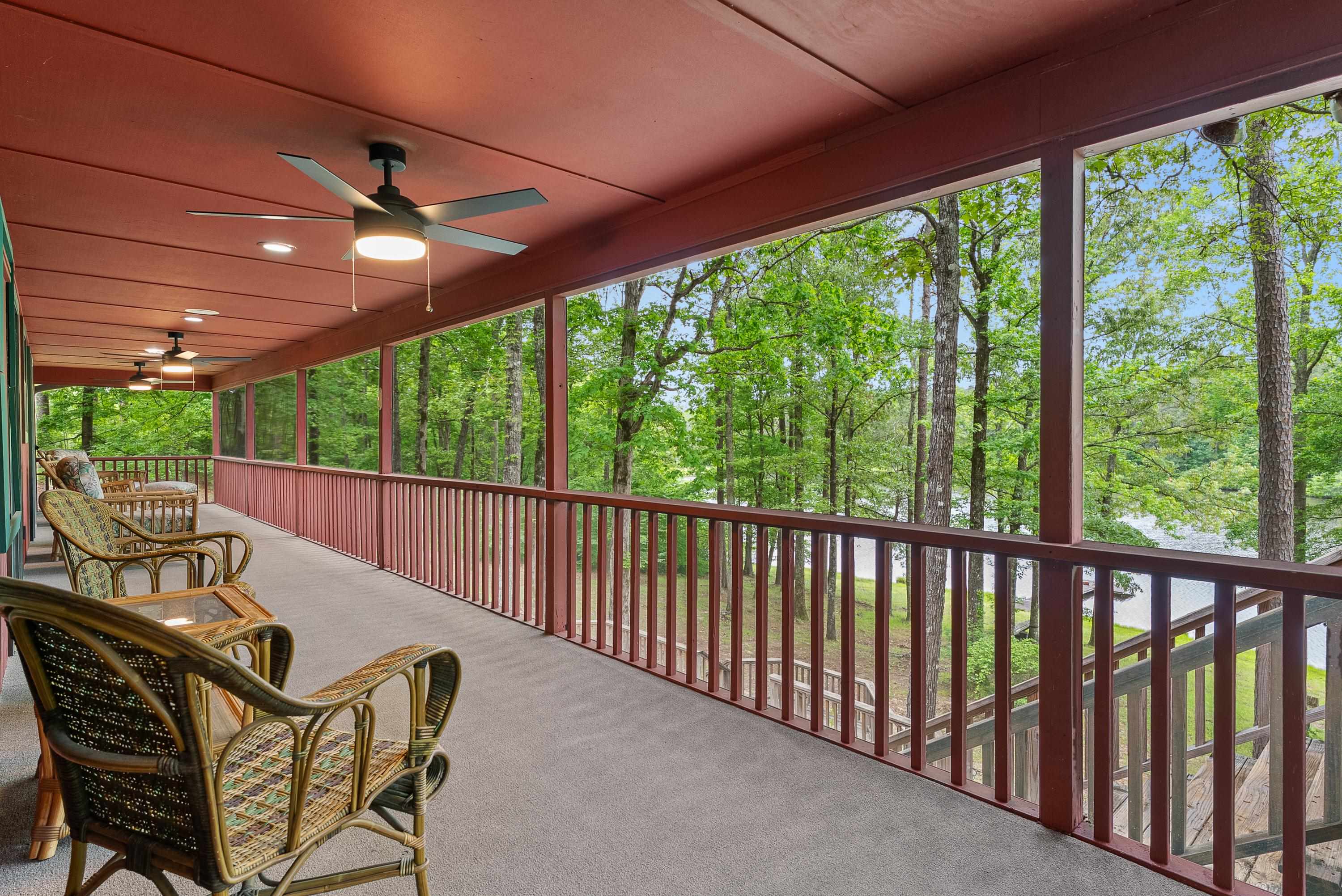 View of patio / terrace with a ceiling fan