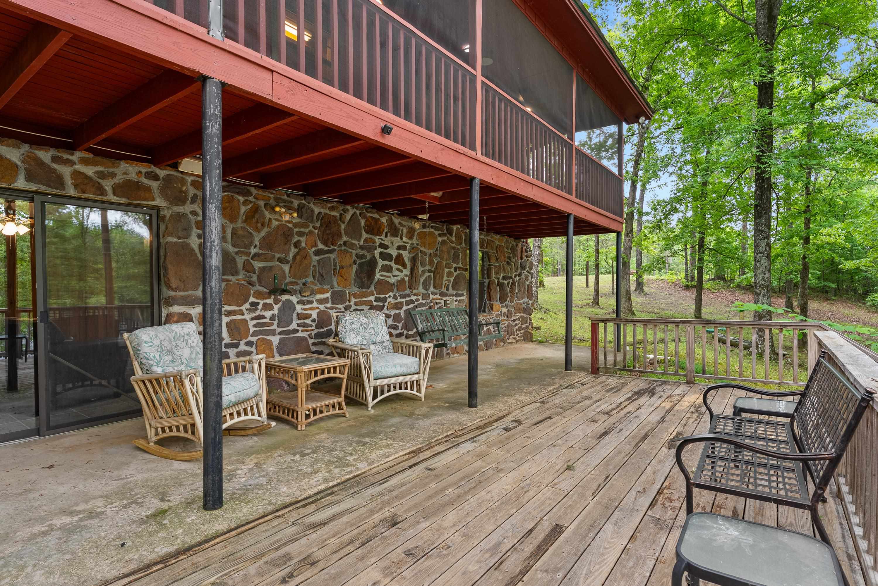 2275 Cypress Road Pocahontas, TN 38061 - Photo 9 of 34 View of deck