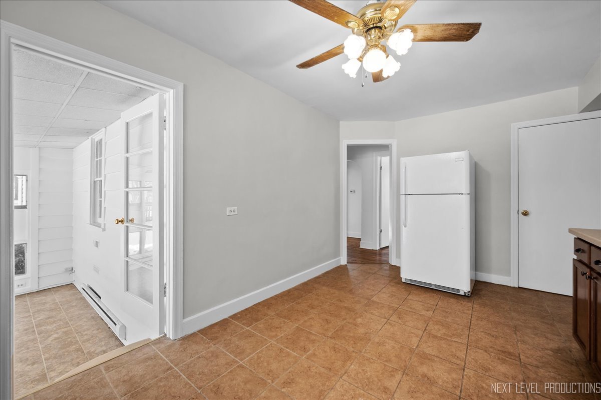 1326 South Elm Street St. Charles, IL 60174 - Photo 11 of 27 a view of an empty room