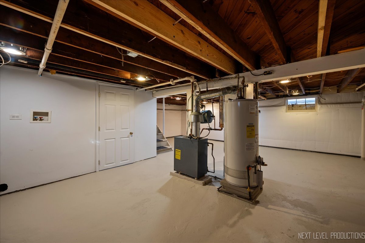 1326 South Elm Street St. Charles, IL 60174 - Photo 22 of 27 a view of a storage room