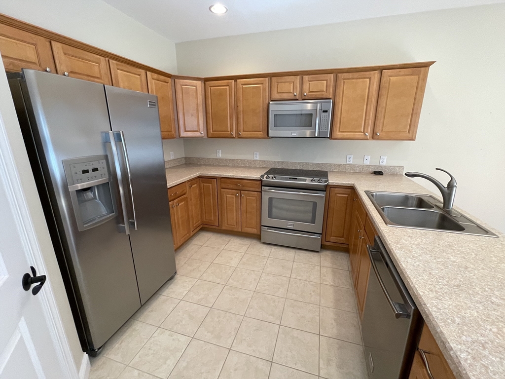 98 Tall Pines Road, Unit 98 Hampden, MA 01036 - Photo 6 of 34 Gallery Image 6