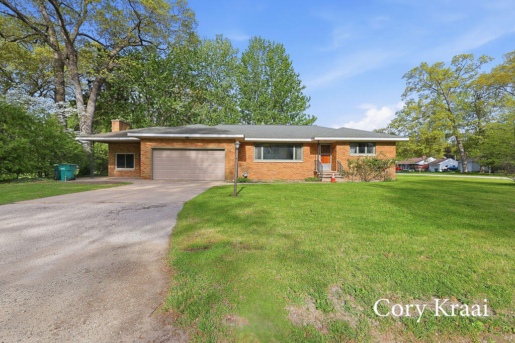 205 South Buys Road Muskegon, MI 49445 - Photo 1 of 44 Front