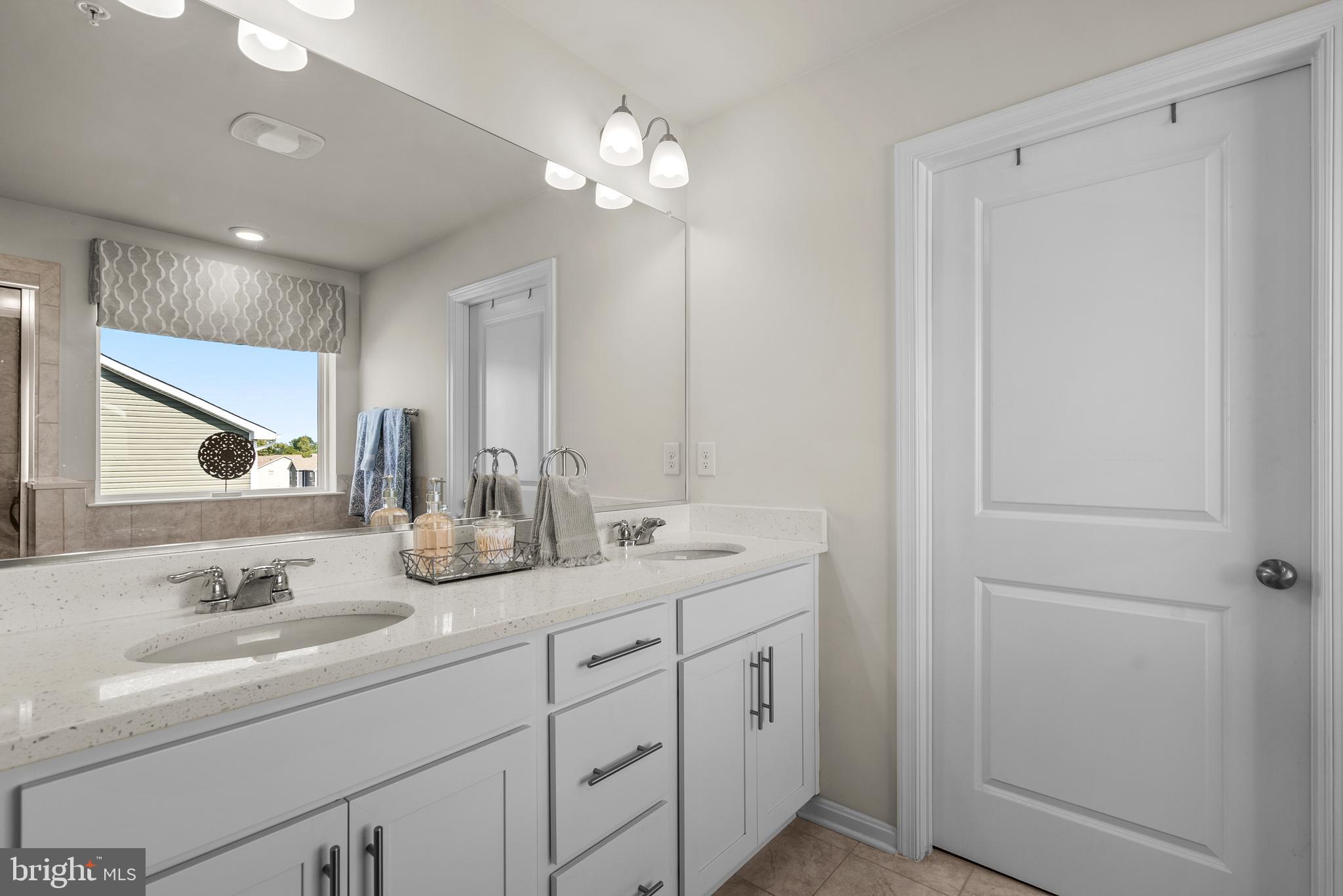 695 Stonegate Road Westminster, MD 21157 - Photo 23 of 44 Double Vanity