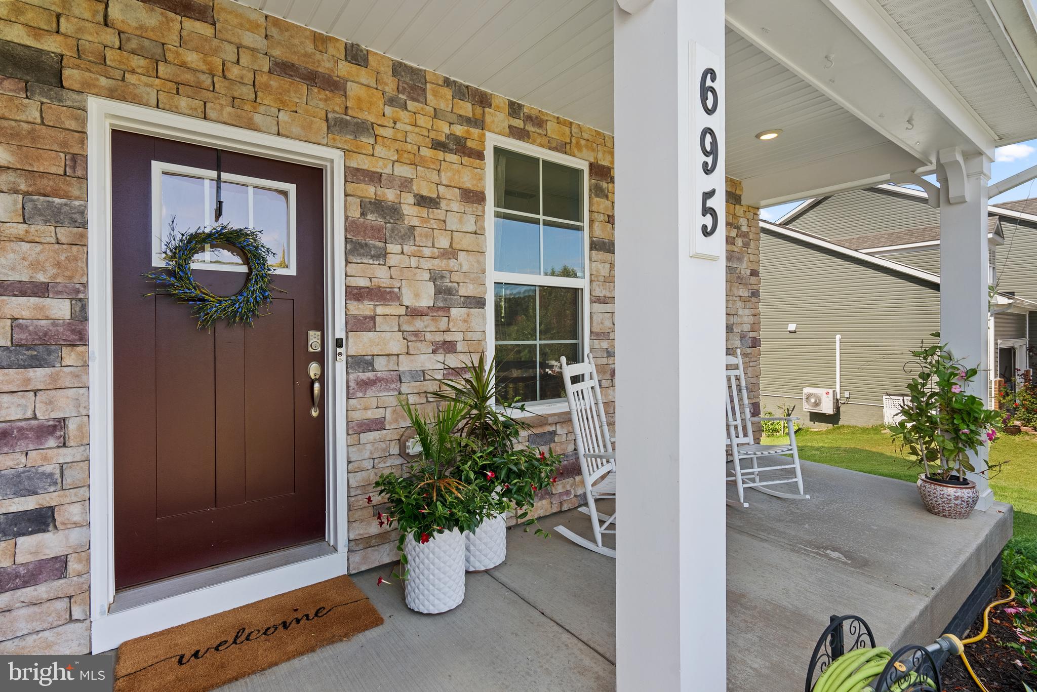 695 Stonegate Road Westminster, MD 21157 - Photo 7 of 44 Welcome Home!