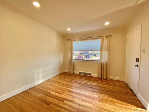 $2,895 | 3015 Pontiac Street, Denver, CO 80207