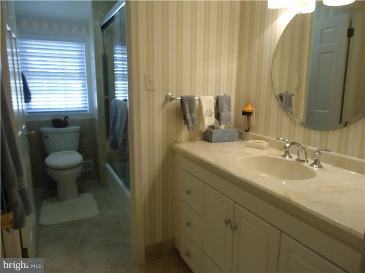 22 Buxton Road Cherry Hill, NJ 08003 - Photo 16 of 21 Gallery Image 16
