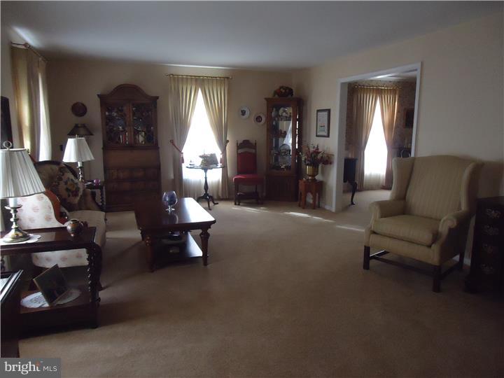 22 Buxton Road Cherry Hill, NJ 08003 - Photo 4 of 21 Gallery Image 4
