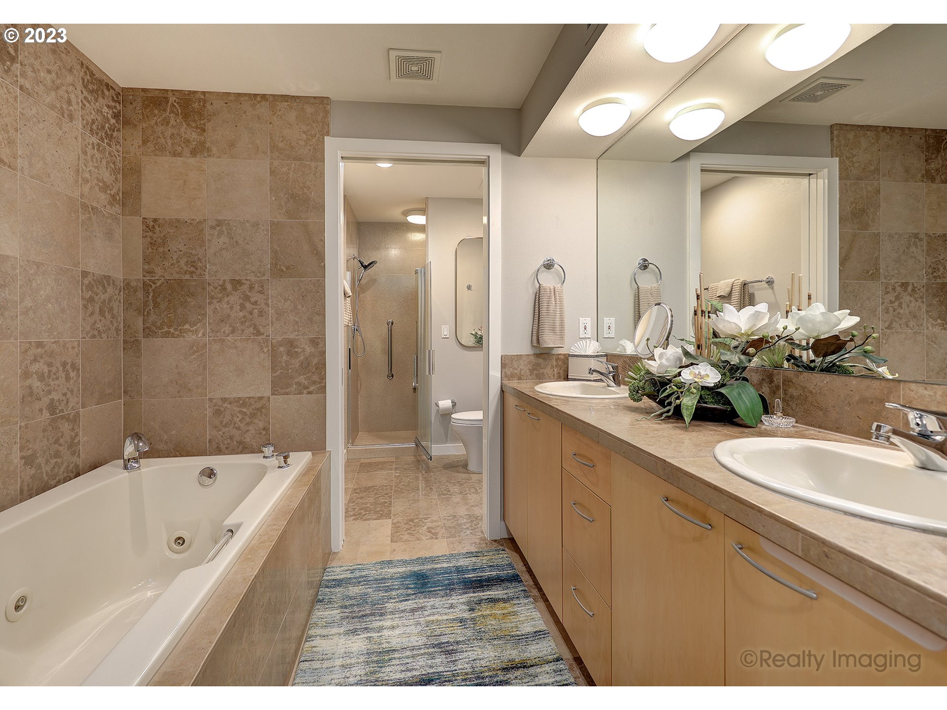 2445 Northwest Westover Road, Unit 417 Portland, OR 97210 - Photo 24 of 30 Gallery Image 24