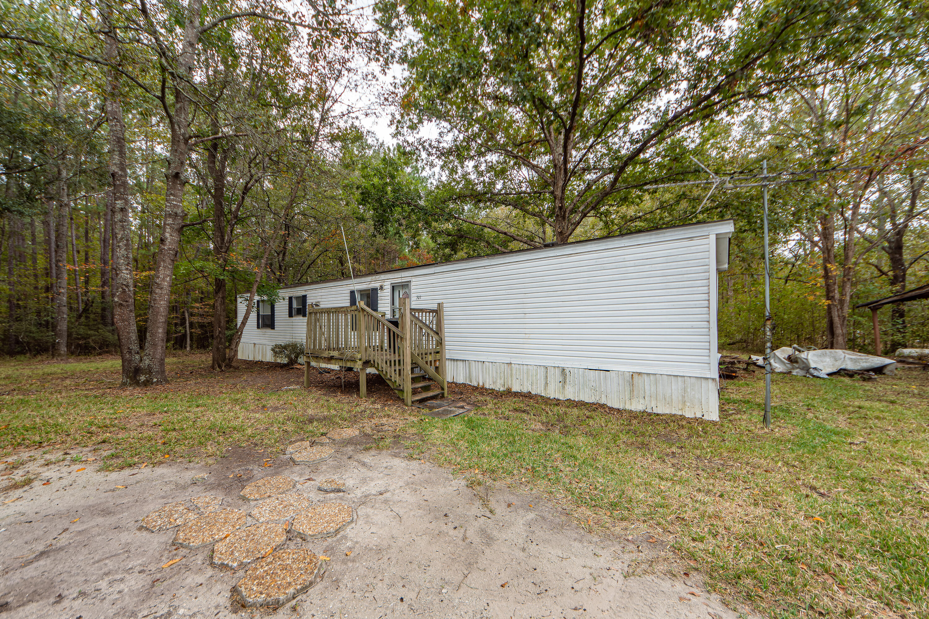 501 County Rd S-18-57 Summerville, SC 29483 - Photo 14 of 21 14
