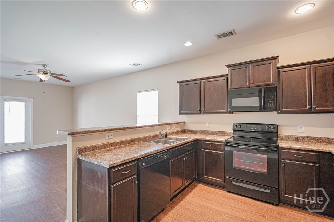 30 Reese Way Savannah, GA 31419 - Photo 9 of 39