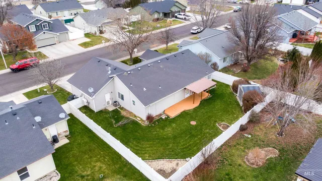 $374,900 | 1008 Pintail Street, Fruitland, ID 83619