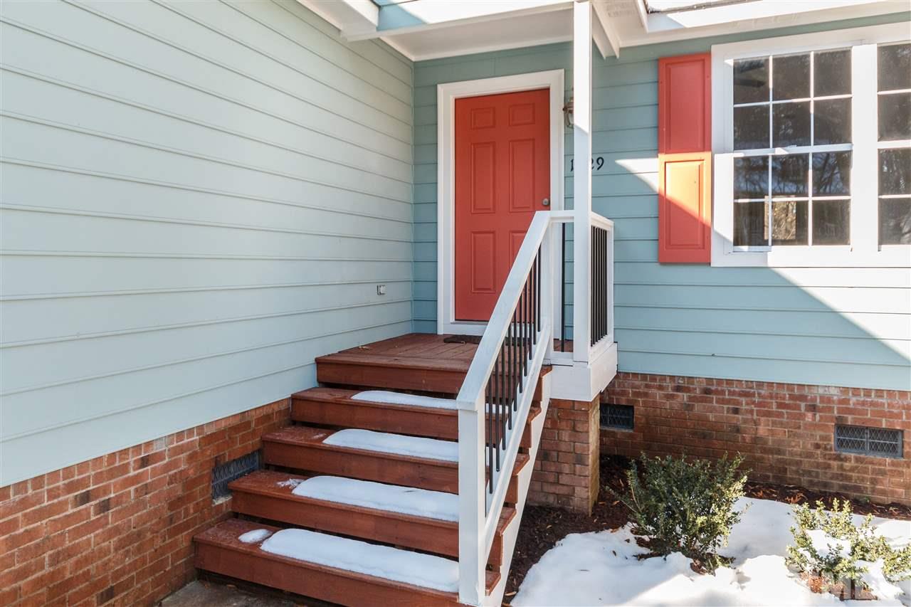 1029 Mills Street Raleigh, NC 27608 - Photo 3 of 24