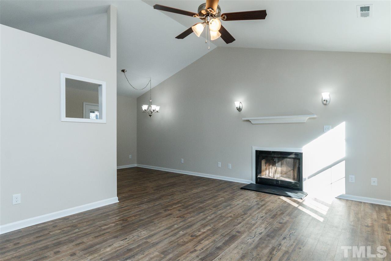 1029 Mills Street Raleigh, NC 27608 - Photo 4 of 24