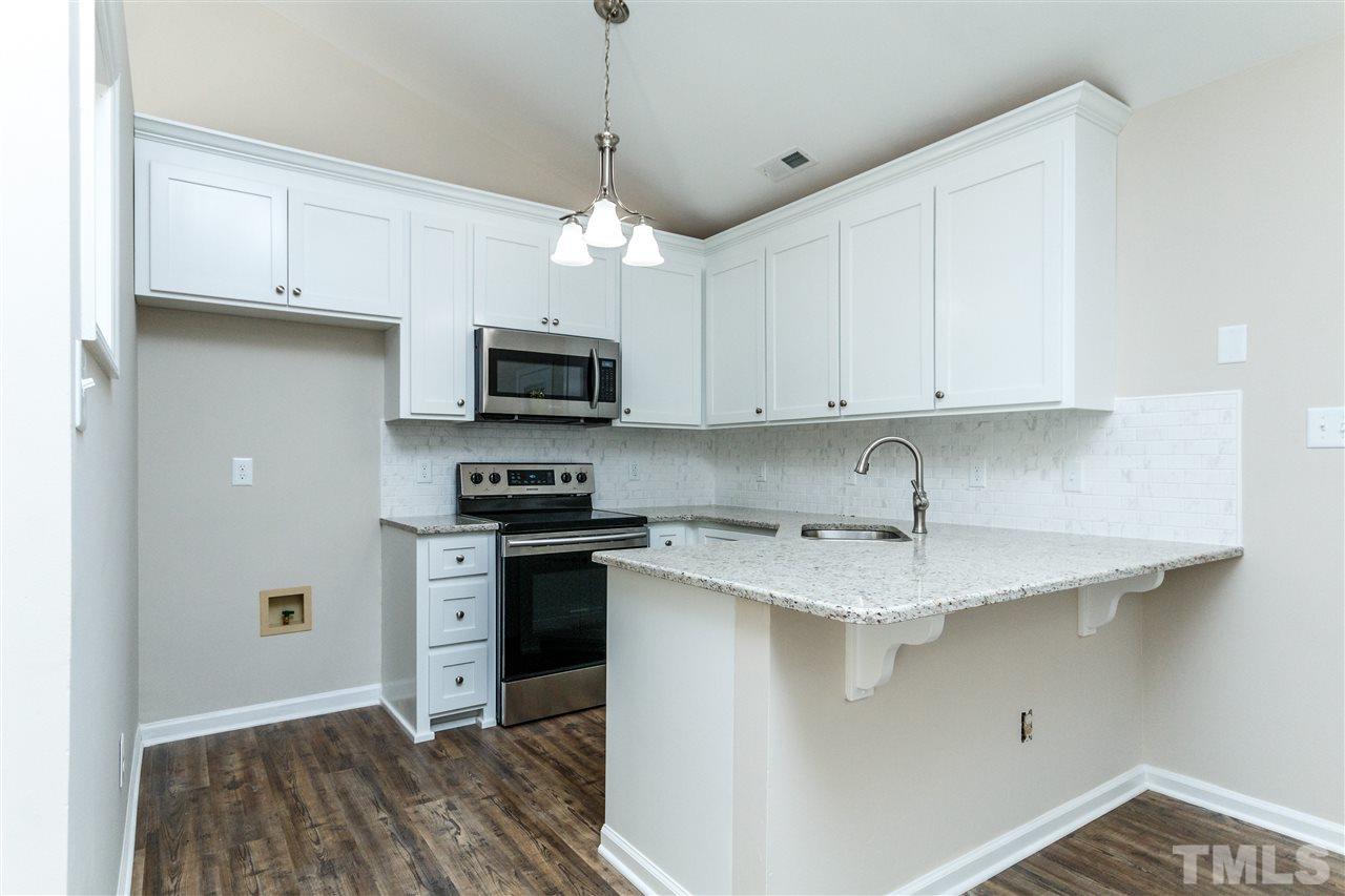 1029 Mills Street Raleigh, NC 27608 - Photo 10 of 24