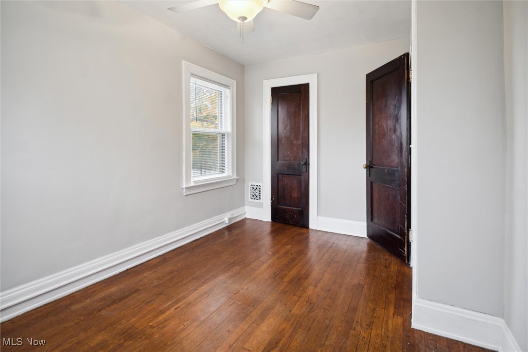 3349 Altamont Road Cleveland, OH 44118 - Photo 24 of 42