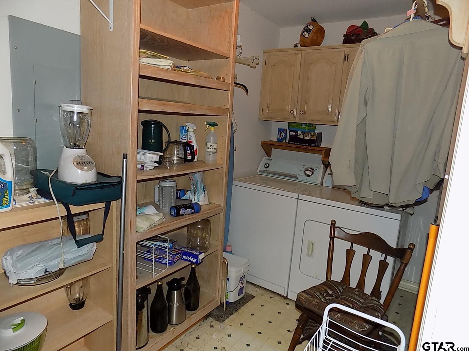 111 Laurel Lane Holly Lake Ranch, TX 75765 - Photo 3 of 43