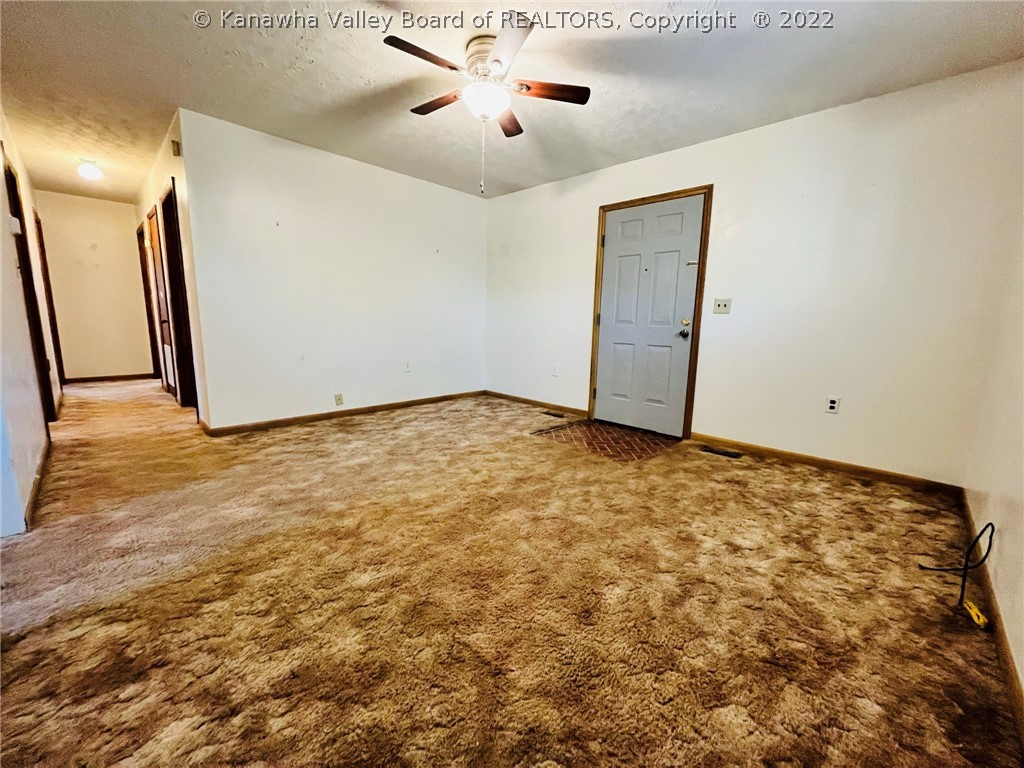 107 North Pinch Road Elkview, WV 25071 - Photo 10 of 21 Gallery Image 10