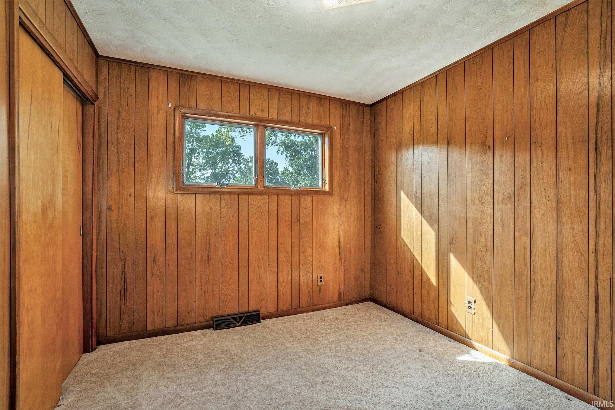 58108 South Apple Road Osceola, IN 46561 - Photo 15 of 27 Gallery Image 15