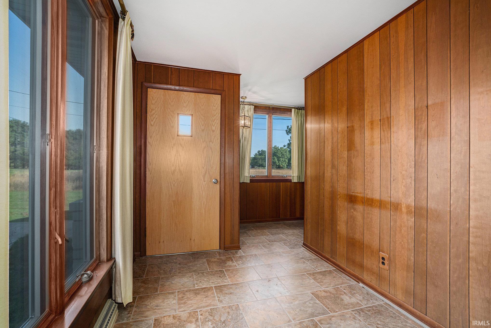 58108 South Apple Road Osceola, IN 46561 - Photo 3 of 27 Gallery Image 3