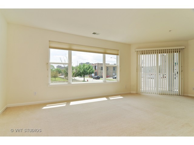 420 57th Street, Unit 103 Kenosha, WI 53140 - Photo 3 of 15