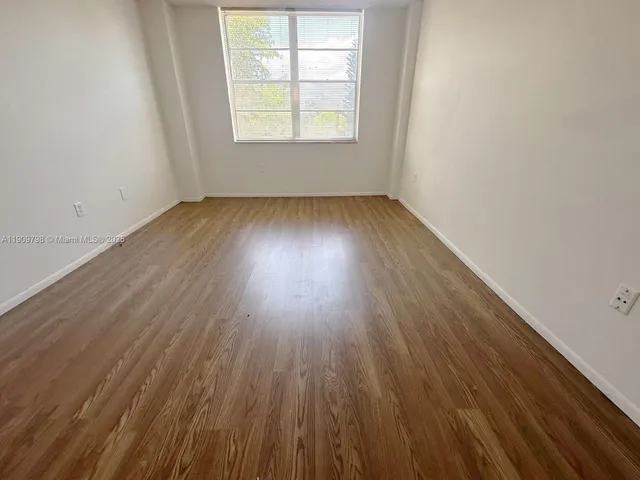 $135,000 | 15600 Northwest 7th Avenue, Unit 3011, Miami, FL 33169