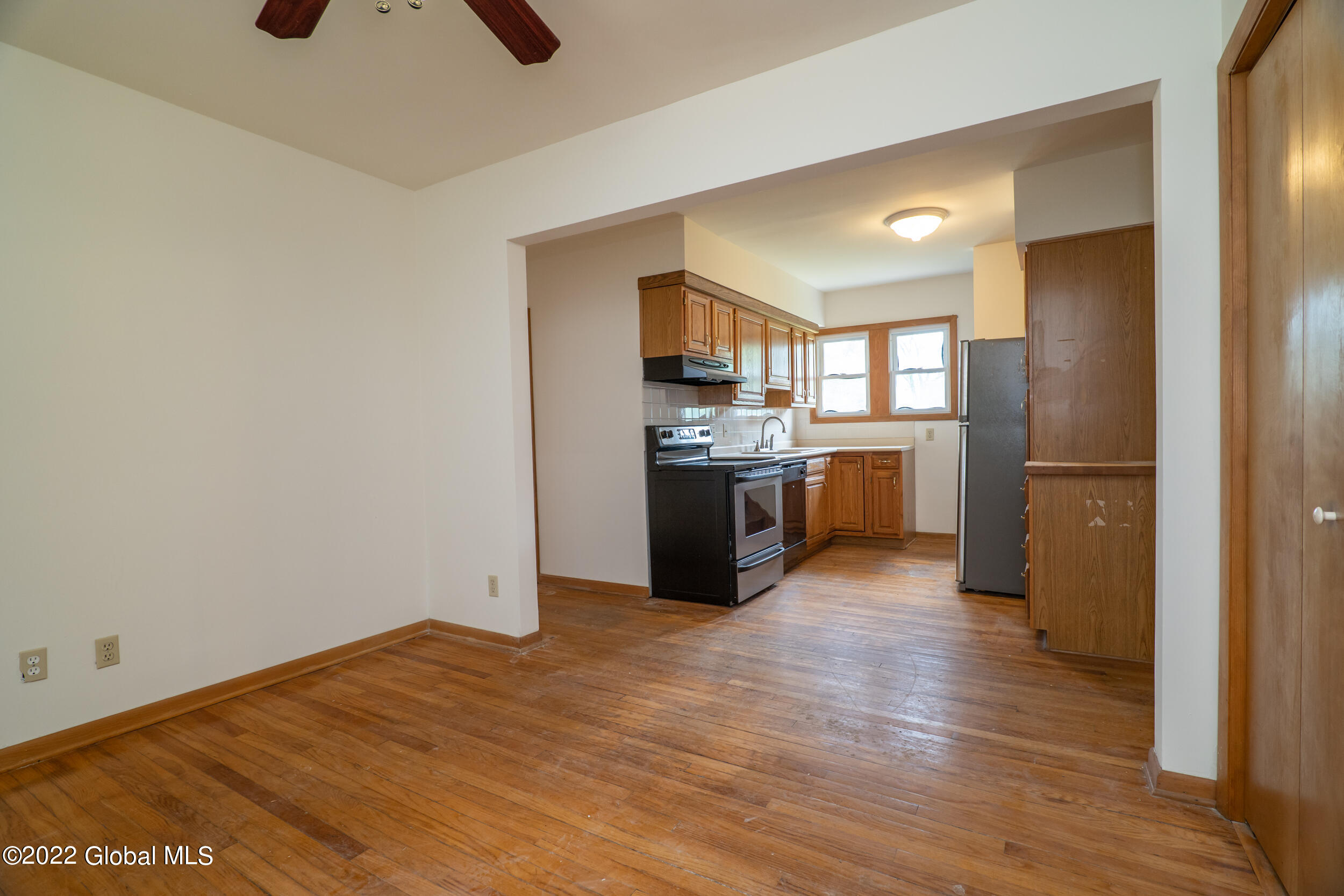 3476 Carman Road, Unit 13 Guilderland, NY 12303 - Photo 22 of 68 3476CarmanRd-28