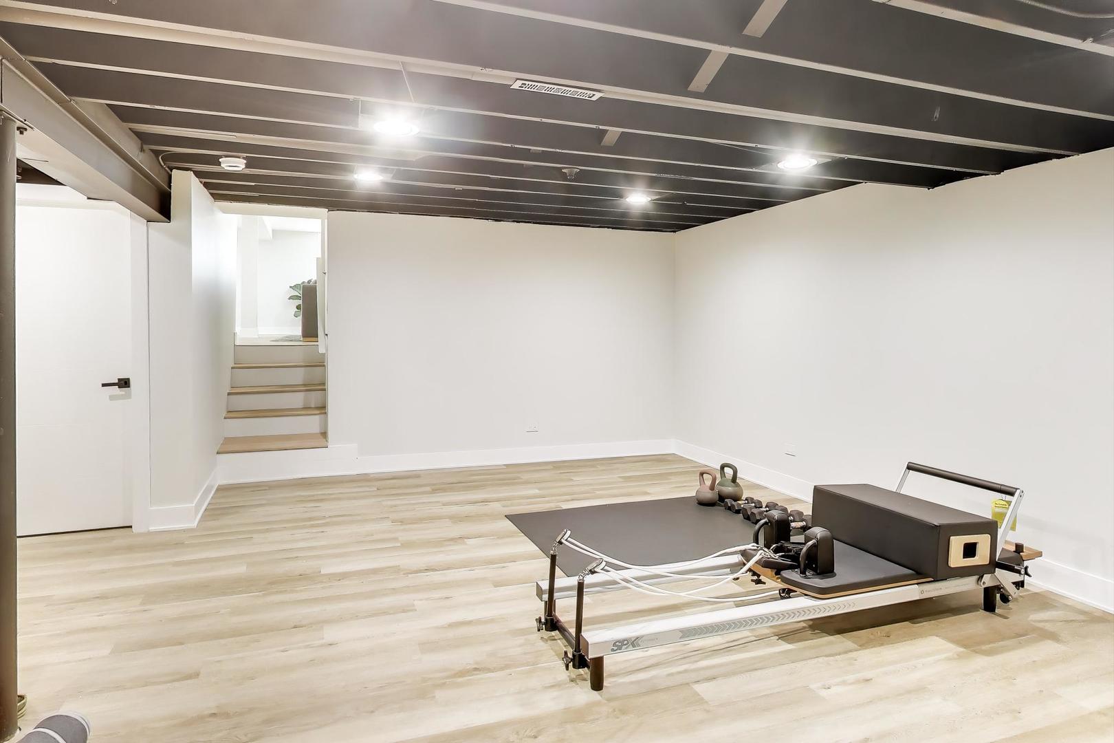 932 North Knight Avenue Park Ridge, IL 60068 - Photo 26 of 35