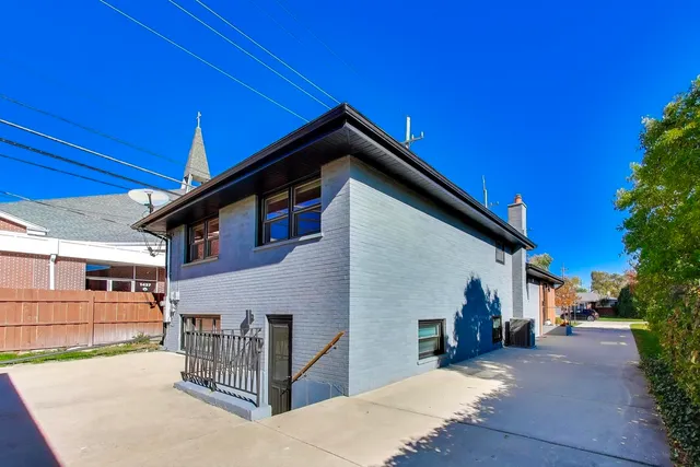 $675,000 | 932 North Knight Avenue, Park Ridge, IL 60068