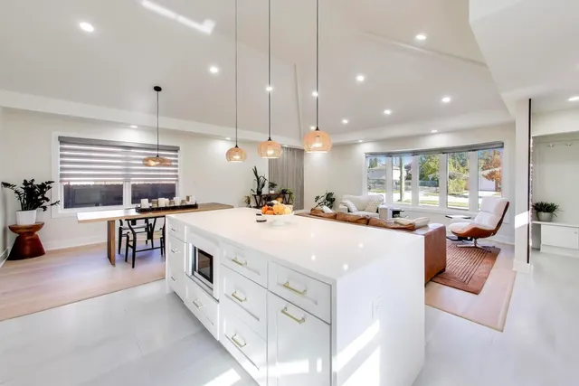 $675,000 | 932 North Knight Avenue, Park Ridge, IL 60068