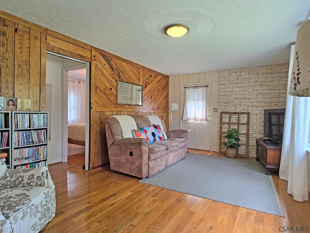 1347 Springs Road Springs, PA 15562 - Photo 19 of 63