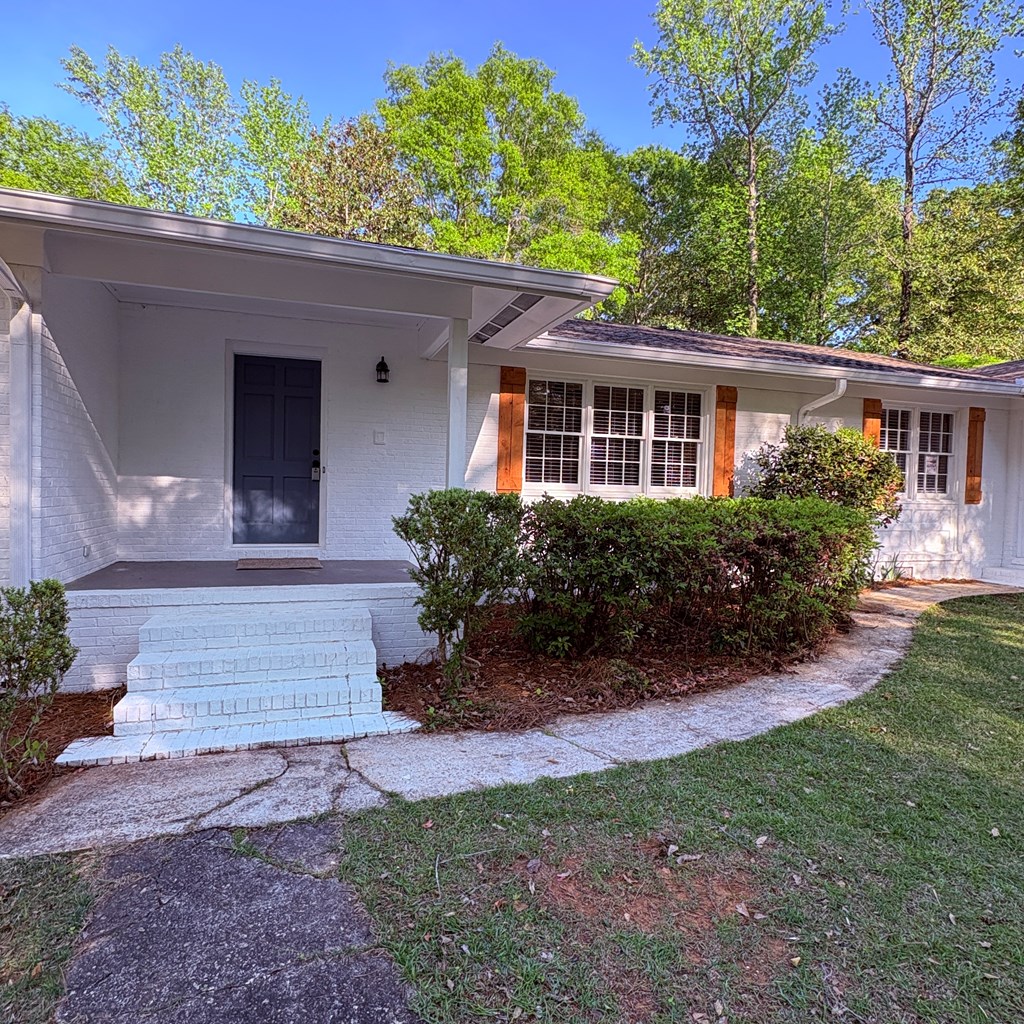 2502 13th Avenue Valley, AL 36854 - Photo 2 of 48