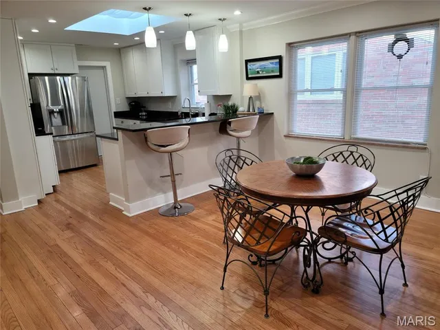 $2,195 | 7547 Delmar Boulevard, University City, MO 63130