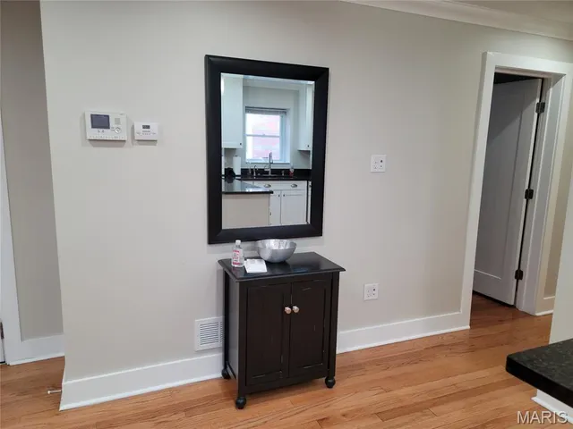 $2,195 | 7547 Delmar Boulevard, University City, MO 63130